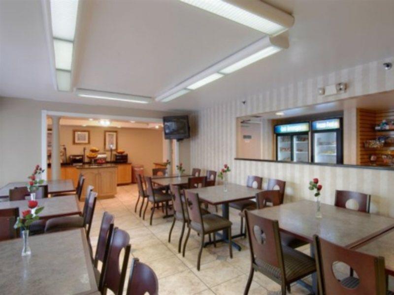 Orlando Inn Near International Drive Williamsburg Buitenkant foto